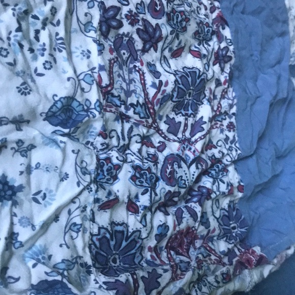 Flowy shirt - Picture 2 of 3